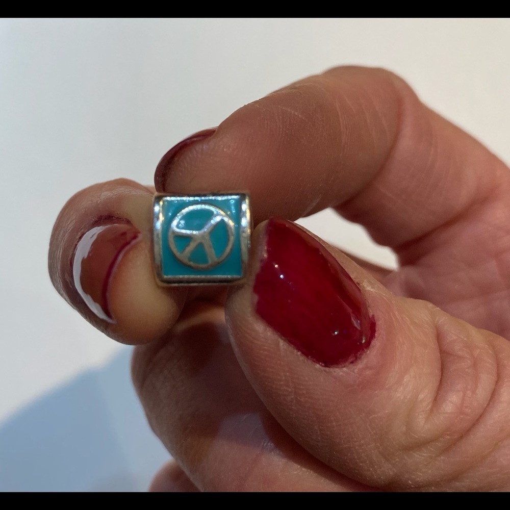 Small Brighton spacer bead .